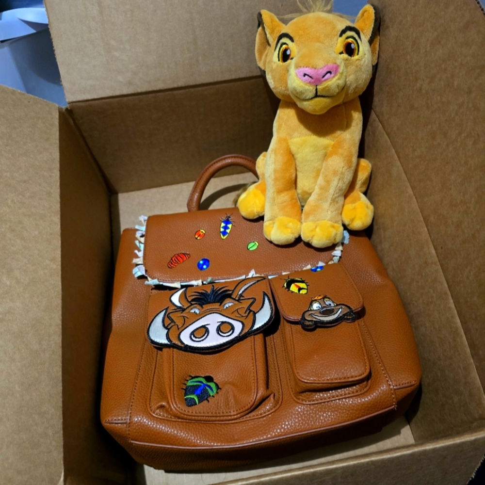 Danielle Nicole The Lion King Backpack Plus Coin Bank Set